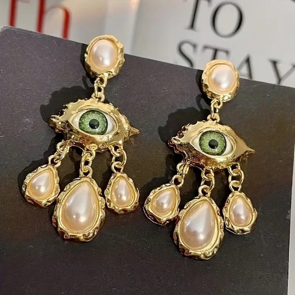 🆕️ Schiaparelli Style Elegant Gold and Pearl Evil Eye Drop Earrings NWOT - Picture 7 of 11